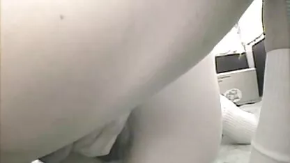 Chupando fresco grande pênis feito por experienced filme porno brasileiro amador Meninas