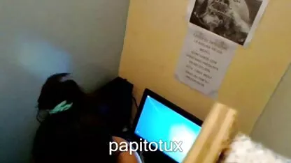 Duas mulheres com elástico filho da puta brilhante corpo nu na frente da câmera porn brazileiro