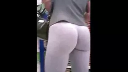 O Preto insere o tronco grosso na boca vídeo pornô das brasileiras mais gostosas latina que é Peituda
