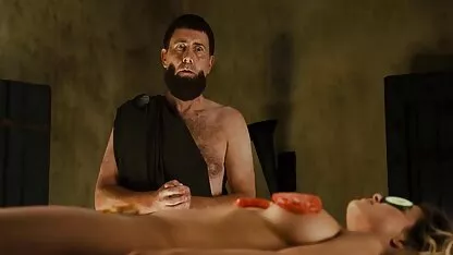 Curvas menina bathing filme pornô só brasileiro e mostrando grande mamas
