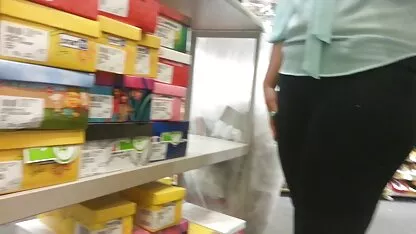 Grandes legged menina dá uma profundo boquete near uma lugar de roxo videos de sexo violento brasileiro em fundição