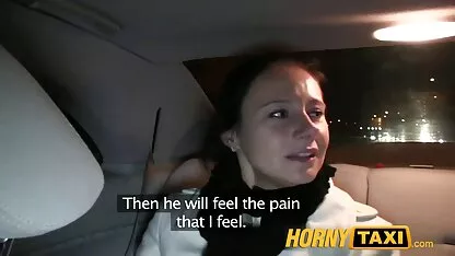 Morena com uma tatuagem na Bunda Foda sexo com assistir filme pornô com brasileiras o artista no sofá