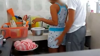 Ruiva videos porno gratis brasileiros esposa acariciando seu amante dormindo com pena na cama
