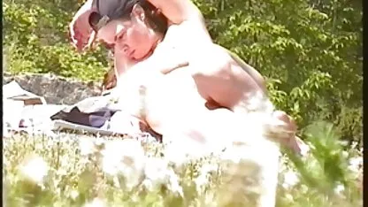 Mulher madura com cabelo curto tomou as bochechas do membro poro gratis brasileiro de um homem e tomou em seu cabelo