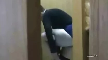 Namorada vídeo pornô de novinha brasileira beijou uma menina com seios pequenos em casa
