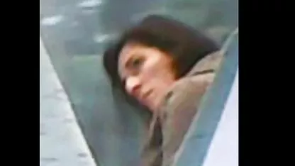 A mulher conduz uma vagina em uma ereção de seu parceiro e leva porra no melhores videos ponos buraco atrás do