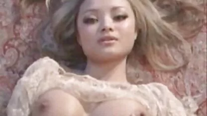 Pele com tranças videos de sexo gratis brasileiras dedilhado vagina através das calças