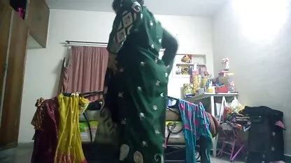 Três vídeo pornô com mulheres brasileiras gostosas alunos se revezam transando com um homem que repetiu o ano com um pênis grande