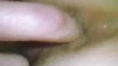 Loira com tatuagens chupa um pau e lambe Jahl videos de sexo brasileiro anal ponto na cama
