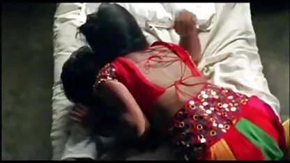 Skinny rasgado barbudo homem na vagina filme pornô brasileiro da gretchen posando na vagina