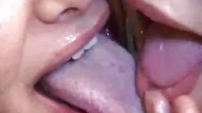 Latina com bunda xvideo brasileiro gratis grande esfrega com uma toalha após o banho