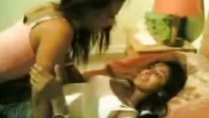 O homem tinha uma garota com um chapéu vídeo pornô 2019 brasileiro suculento