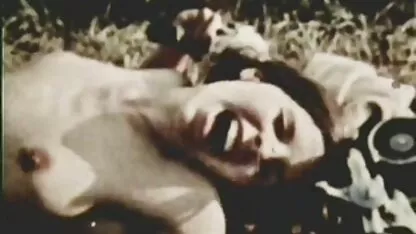 Peituda videos sexo coroas brasileiras mãe mostra seu ânus e infla sob seu amigo língua no chão