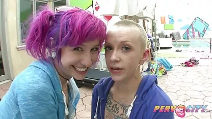 Morena menina do Japão se masturba vídeo de pornô do big brother brasil buceta em uma cadeira